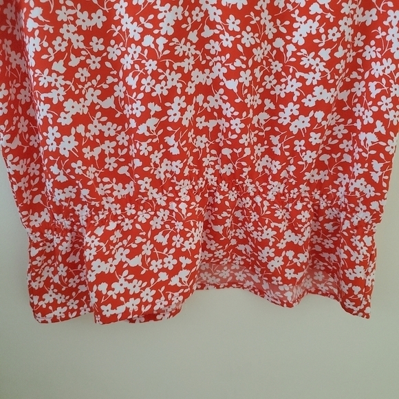 J.Crew Mercantile Short Sleeved Floral Shirred V-Neck Blouse NWOT - Picture 6 of 9